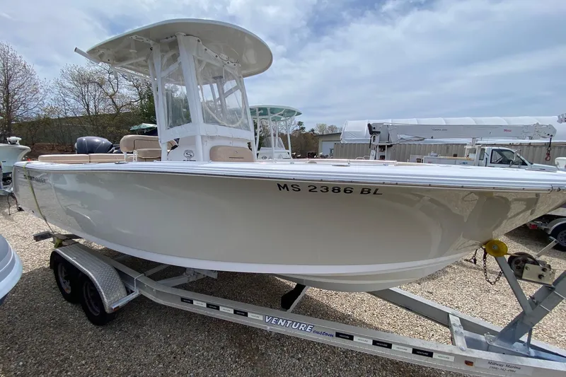 The Image of Sportsman Heritage 231 Center Console 2019 - undefined