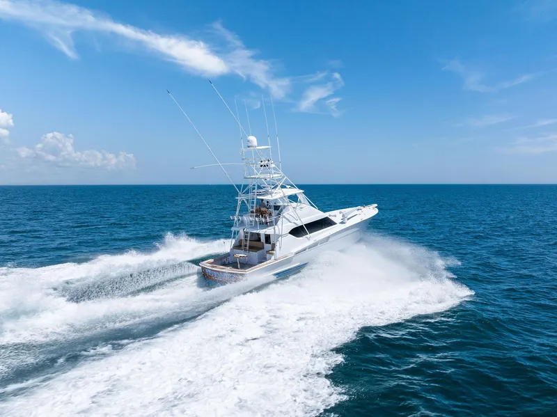 Slide: The Image of Hatteras 60 Convertible 1998 - 66