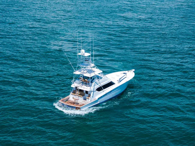 Slide: The Image of Hatteras 60 Convertible 1998 - 80
