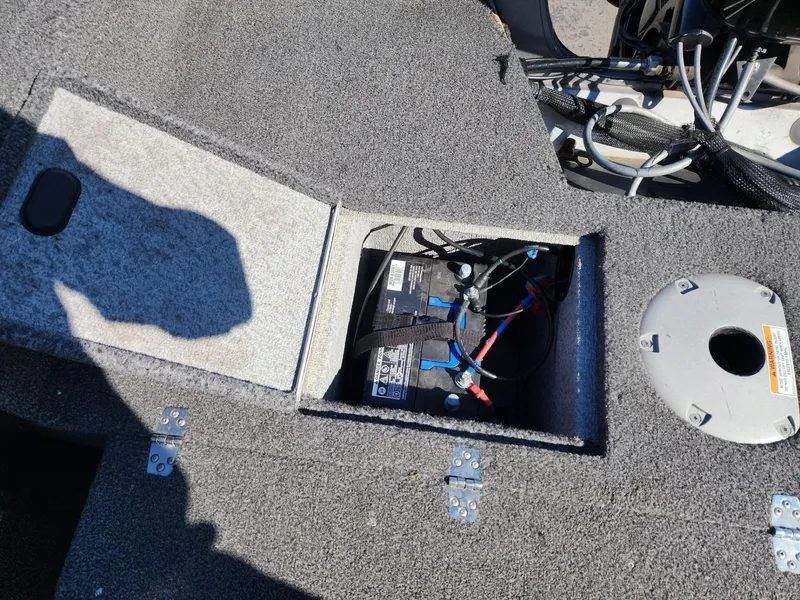 Slide: The Image of Battery compartment of a 2020 Crestliner 1650 Fish Hawk SE SC boat. - 10