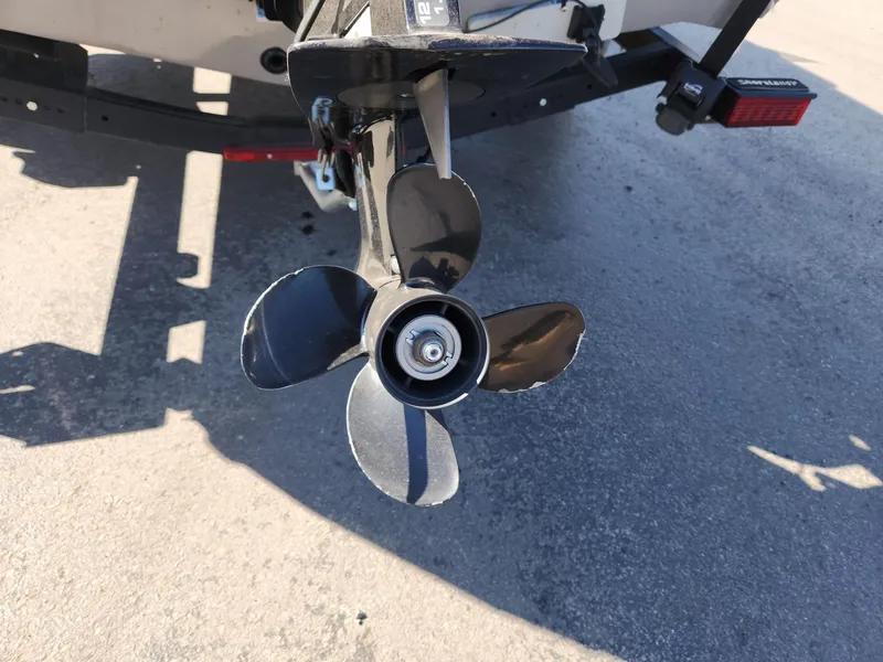Slide: The Image of Close-up of a boat propeller, Crestliner 1650 Fish Hawk SE SC, 2020. - 5