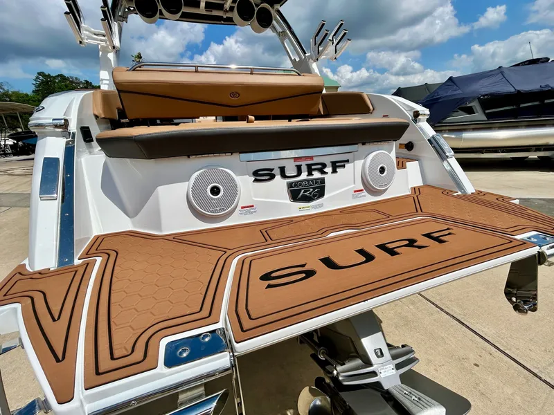 Slide: The Image of Cobalt R6 Surf 2026 - 11