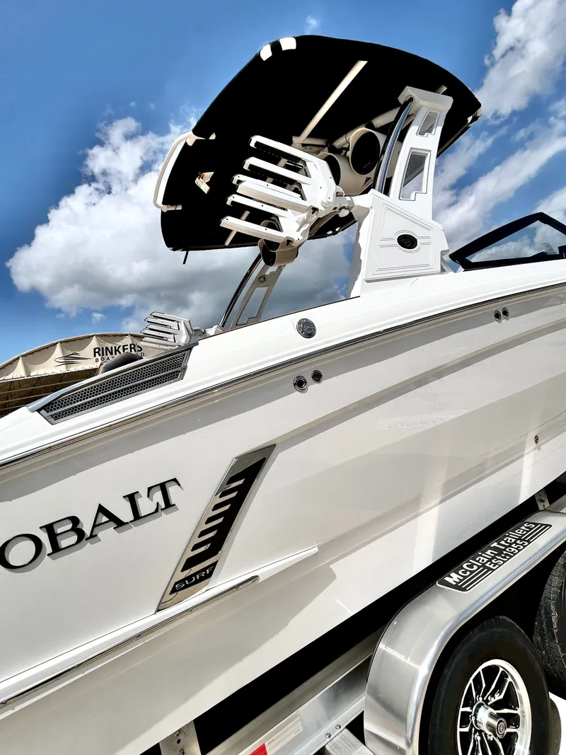 Slide: The Image of Cobalt R6 Surf 2026 - 7