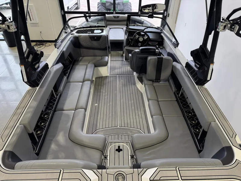Slide: The Image of Interior of 2022 Nautique Super Air Nautique GS24 boat. - 13