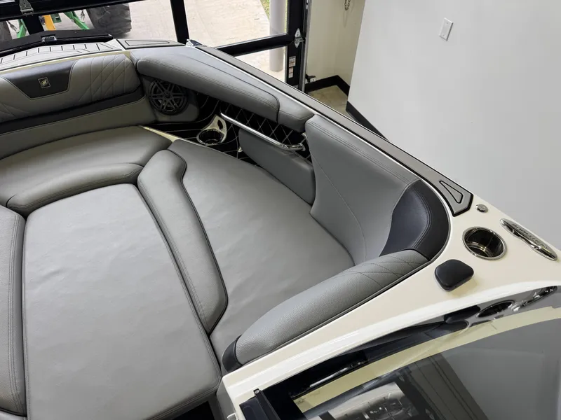 Slide: The Image of Interior of 2022 Nautique Super Air Nautique GS24 boat. - 18