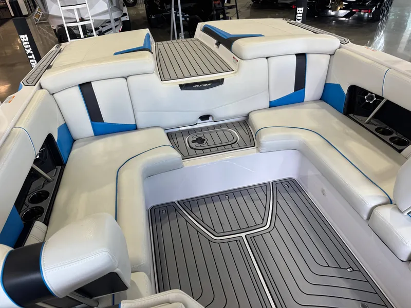 Slide: The Image of Interior of a 2014 Nautique Super Air Nautique 230 boat. - 16