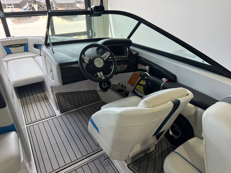 Slide: The Image of Interior of a 2014 Nautique Super Air Nautique 230 boat. - 23