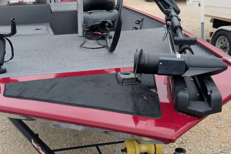 Slide: The Image of 2021 Tracker Bass Tracker Classic XL boat deck with trolling motor and seating. - 5