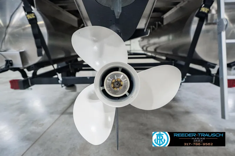 Slide: The Image of 2025 Bennington 20 SLS boat propeller in a showroom setting. - 58