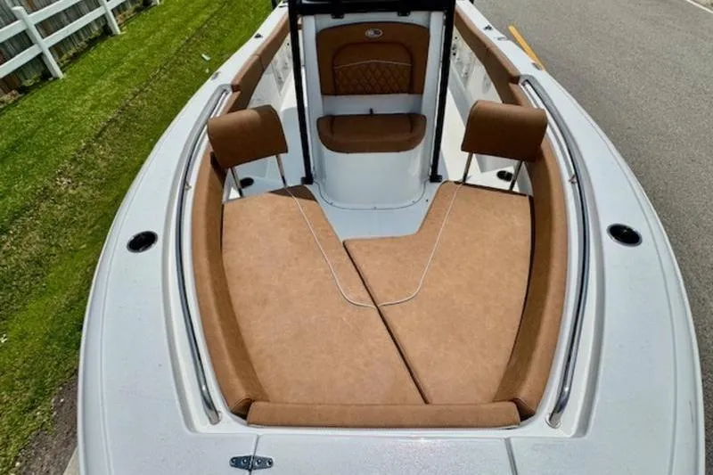 Slide: The Image of Interior view of Sea Hunt Ultra 219 boat, model year 2026. - 16