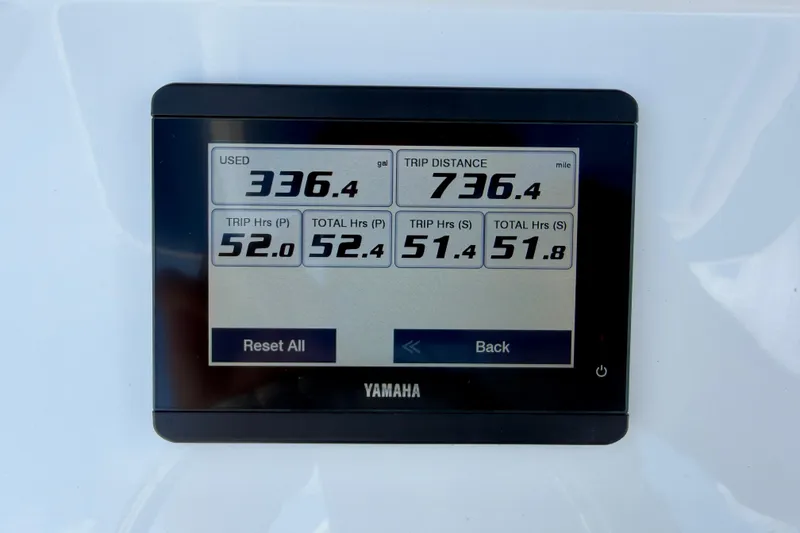 Slide: The Image of Yamaha display showing fuel usage and trip data for Bluewater 25t, 2025 model. - 15