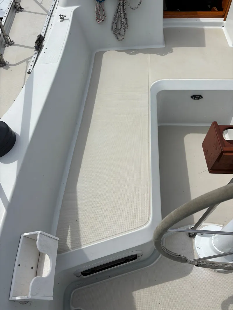 Slide: The Image of Cockpit area of a 1988 Ericson 34-2 yacht. - 33