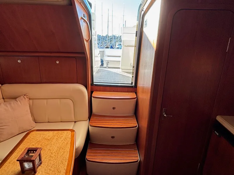 Slide: The Image of Tiara 32 Open 2005 - 18