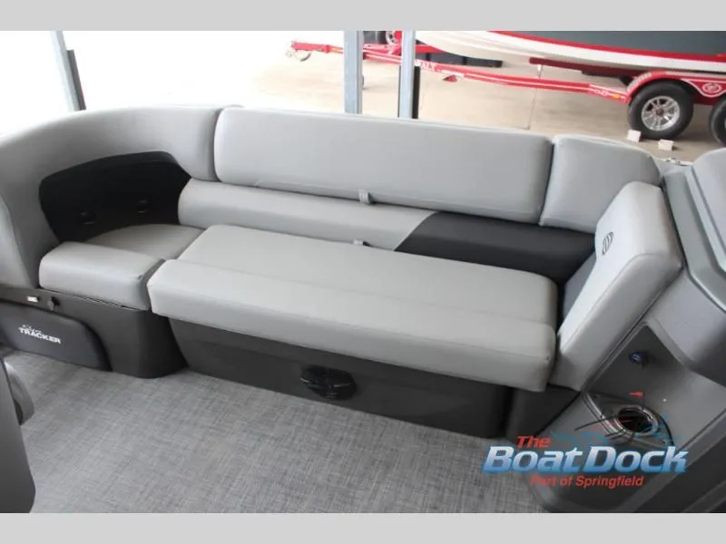 Slide: The Image of Sportfish 20 DLX 2026 - 13