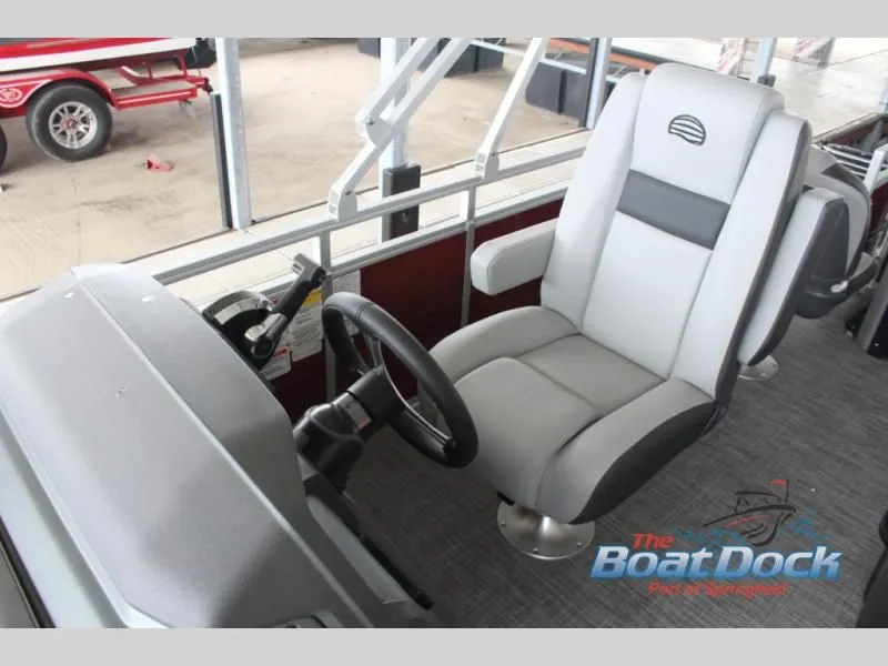 Slide: The Image of Sportfish 20 DLX 2026 - 15