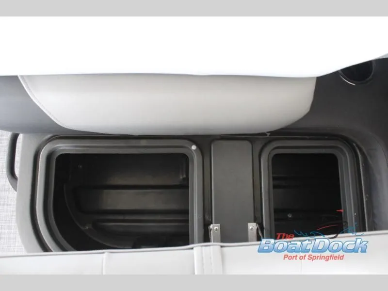 Slide: The Image of Sportfish 20 DLX 2026 - 17