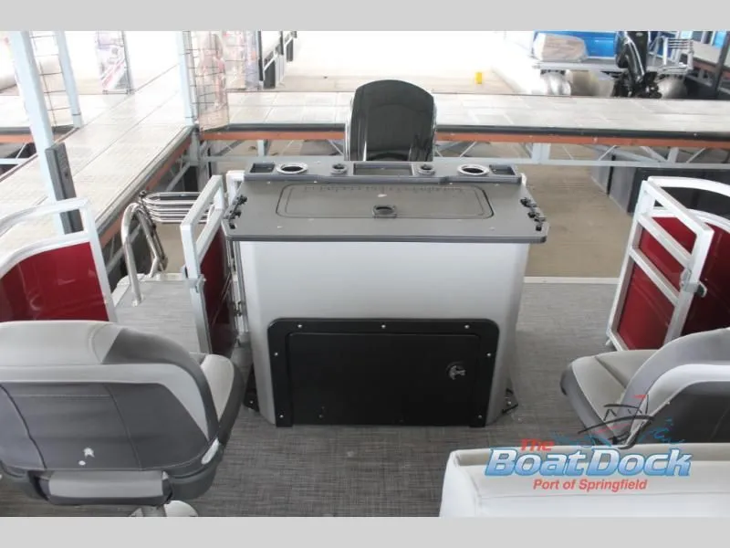 Slide: The Image of Sportfish 20 DLX 2026 - 22