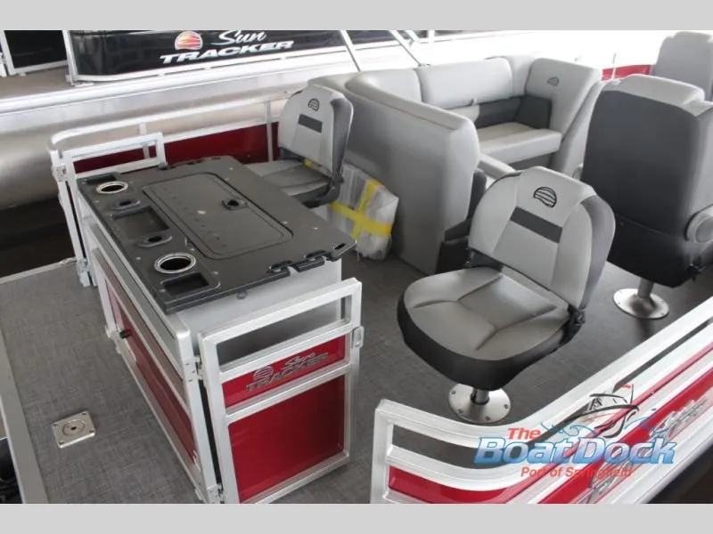 Slide: The Image of Sportfish 20 DLX 2026 - 23