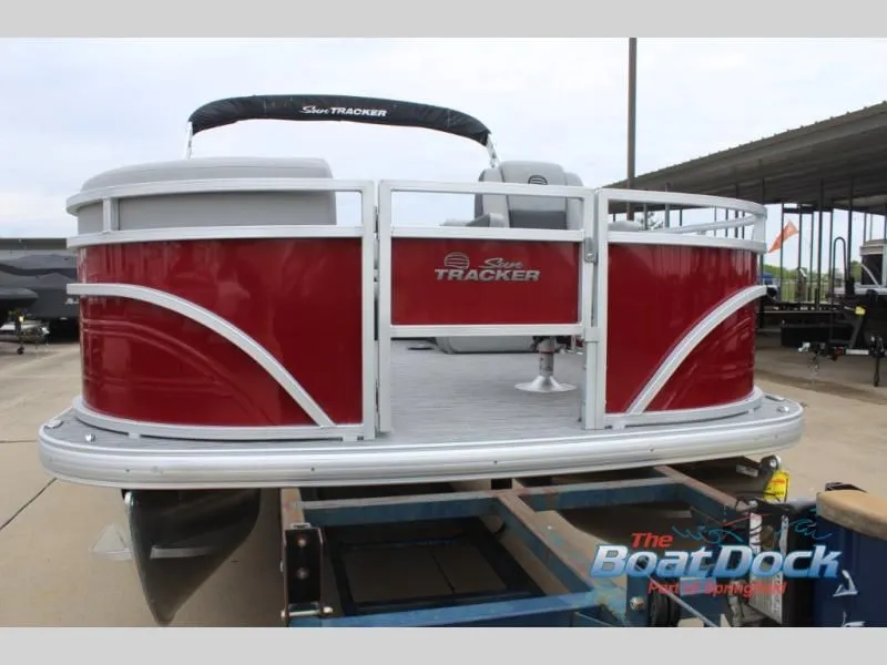 Slide: The Image of Sportfish 20 DLX 2026 - 7