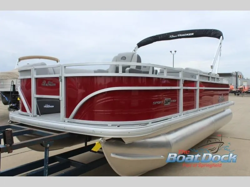 Slide: The Image of Sportfish 20 DLX 2026 - 8