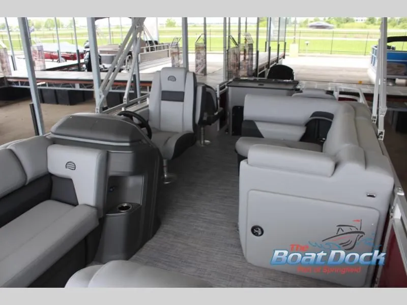 Slide: The Image of Sportfish 20 DLX 2026 - 9