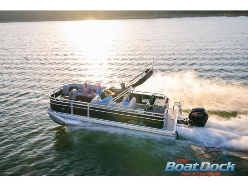 Slide: The Image of Sportfish 20 DLX 2026 - 98