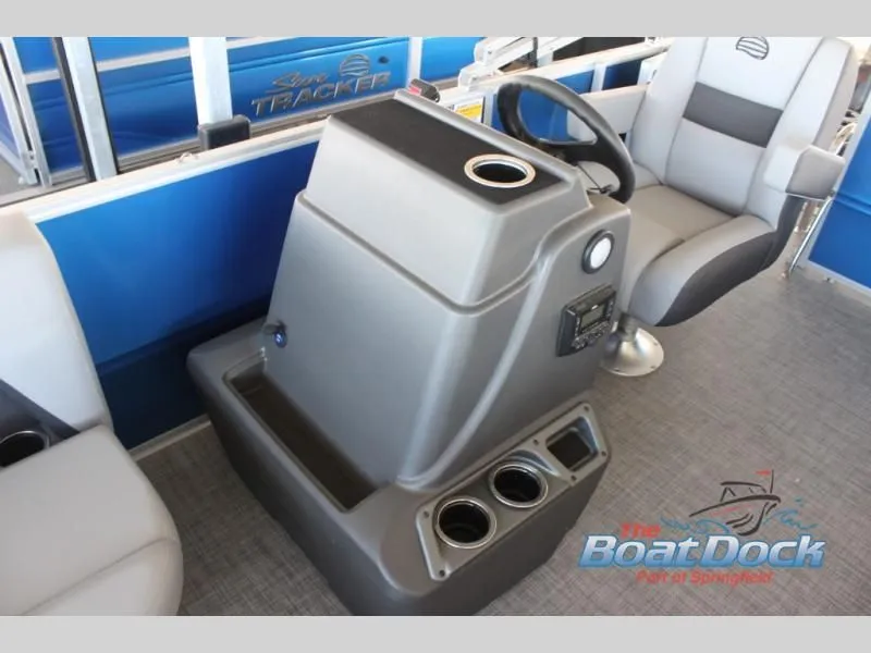 Slide: The Image of Party Barge 16 DLX 2026 - 14