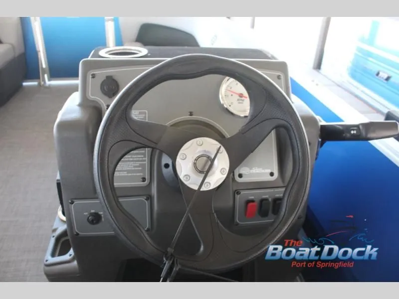 Slide: The Image of Party Barge 16 DLX 2026 - 17