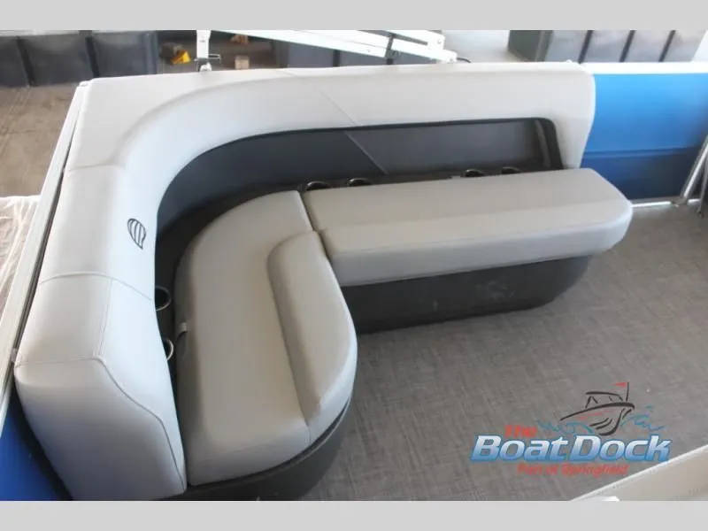 Slide: The Image of Party Barge 16 DLX 2026 - 19
