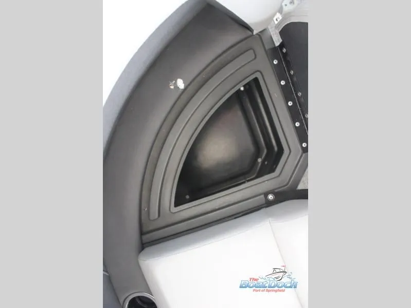 Slide: The Image of Party Barge 16 DLX 2026 - 23