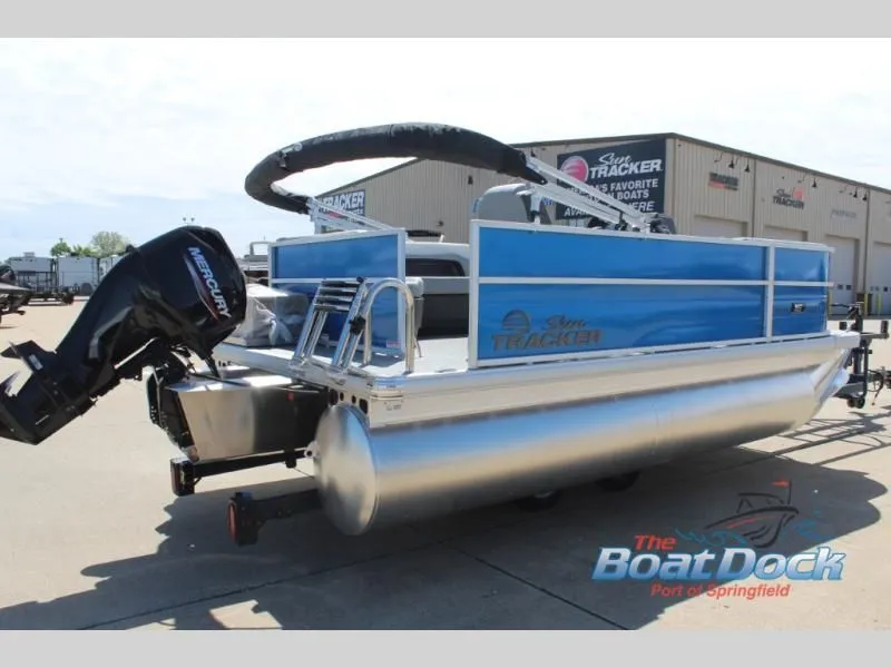 Slide: The Image of Party Barge 16 DLX 2026 - 3