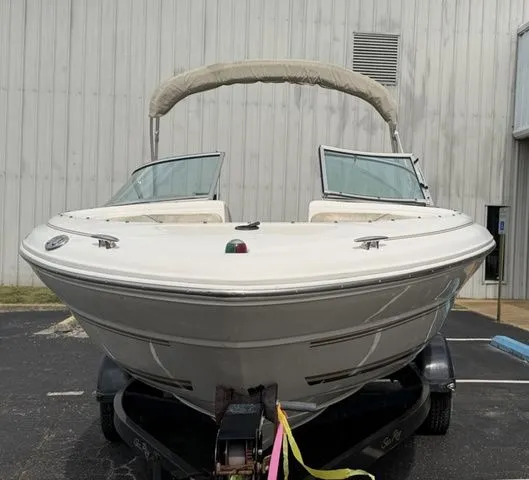 Slide: The Image of Sea Ray 190 Signature 2001 - 6