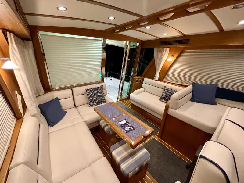 Slide: The Image of Sabre 48 Salon Express 2023 - 7