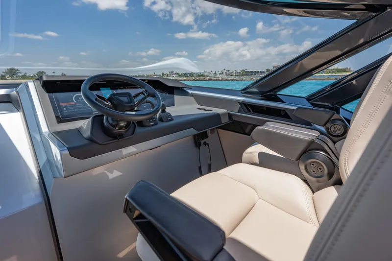 Slide: The Image of Luxurious helm of Wajer 77 yacht with modern steering and navigation system. - 28