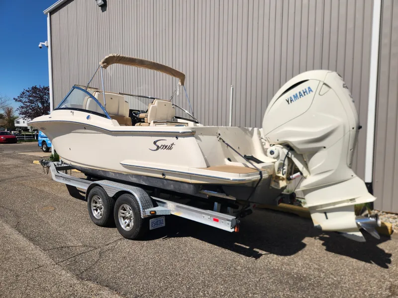 Slide: The Image of Scout 255 Dorado 2022 boat on trailer with Yamaha engine. - 1