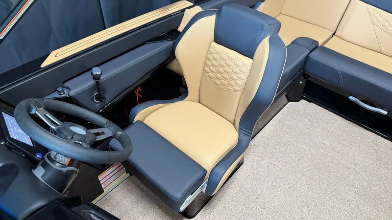 Slide: The Image of MasterCraft NXT20 2027 - 52