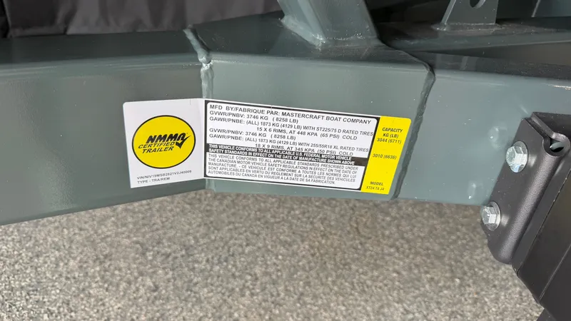 Slide: The Image of MasterCraft XT24 2027 - 115