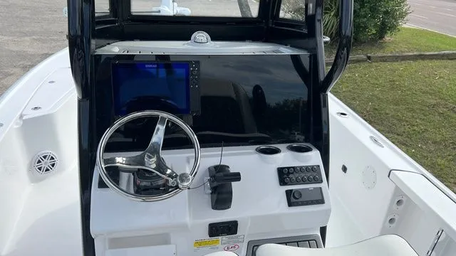 Slide: The Image of Tidewater 2410 Bay Max 2026 - 10