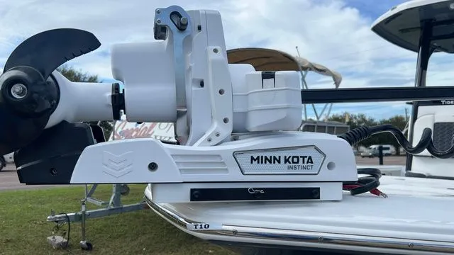 Slide: The Image of Tidewater 2410 Bay Max 2026 - 9