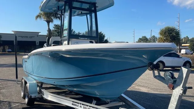 Slide: The Image of Tidewater 210 LXF 2026 - 7