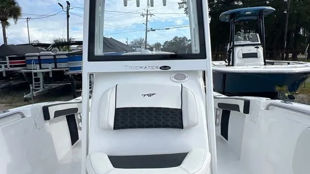 Slide: The Image of Tidewater 210 LXF 2026 - 11