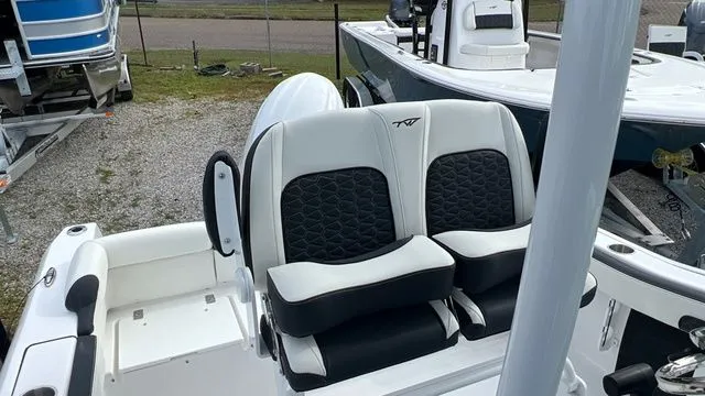Slide: The Image of Tidewater 210 LXF 2026 - 12