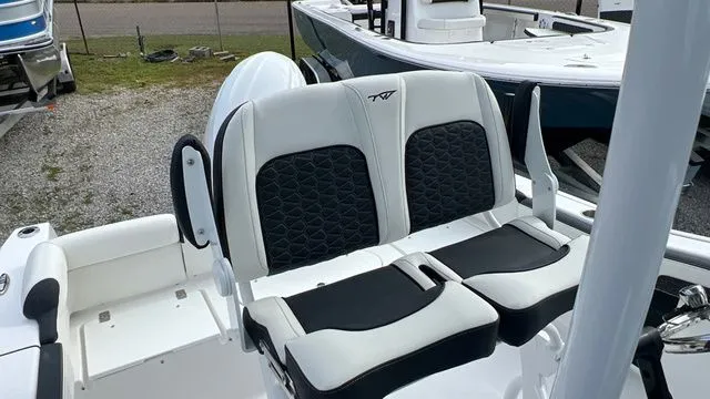 Slide: The Image of Tidewater 210 LXF 2026 - 13