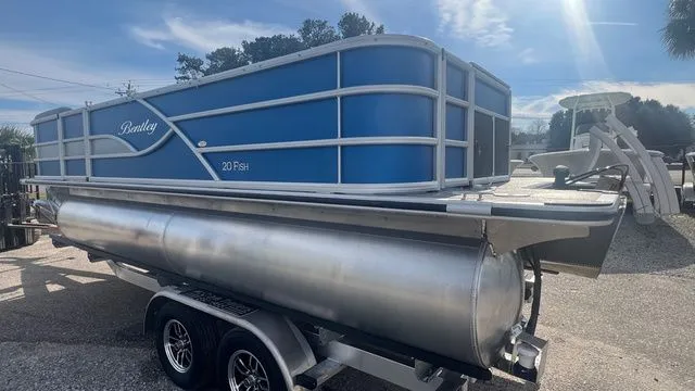 Slide: The Image of Bentley Pontoons 20 FISH-N-CRUISE 2026 - 4