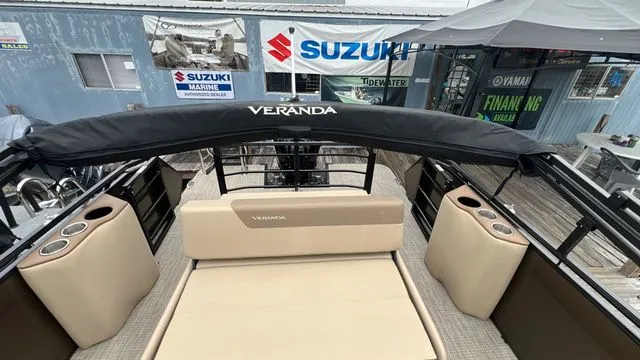 Slide: The Image of Veranda VR265VLI 2026 - 18