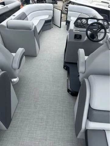 Slide: The Image of Veranda Vista Sport VS 22 RC 2025 - 18
