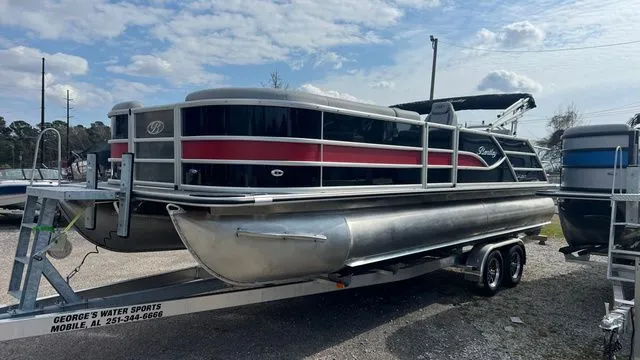 Slide: The Image of Bentley Pontoons Legacy Swingback 240 2026 - 3