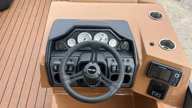 Slide: The Image of Bentley Pontoons Legacy 203 Swingback 2026 - 16