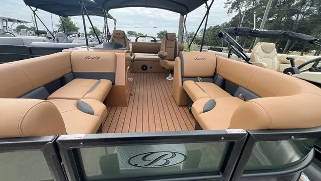 Slide: The Image of Bentley Pontoons Legacy 203 Swingback 2026 - 8