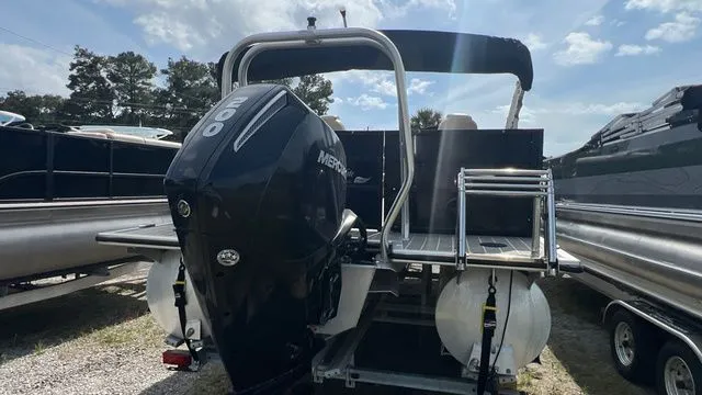 Slide: The Image of Bentley Pontoons Elite 223 Rear Lounger (3/4 Tube) 2021 - 3